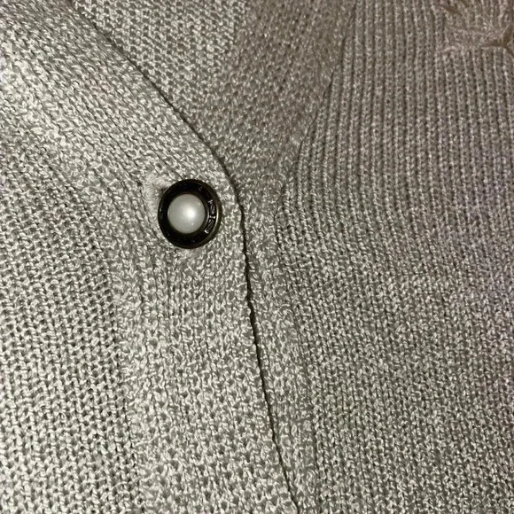 🔥6/$20  or 10/$40. Future Lady sweater - Picture 4 of 10